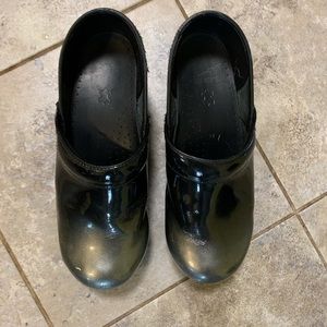 Dansko Clogs, 39